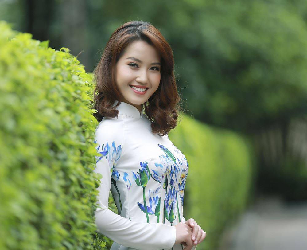 Ảnh Gái Đẹp Ngày Xuân – Gương Mặt Nổi Bật, Phong Cách Riêng Và Xu Hướng Thời Thượng